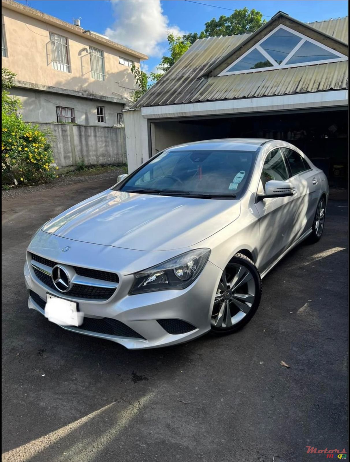 2015' Mercedes-Benz CLA 180 photo #1