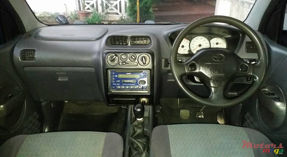 2000' Toyota Cami photo #5