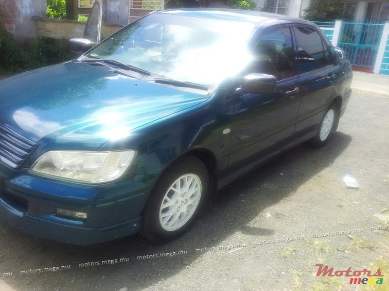 2002' Mitsubishi photo #7