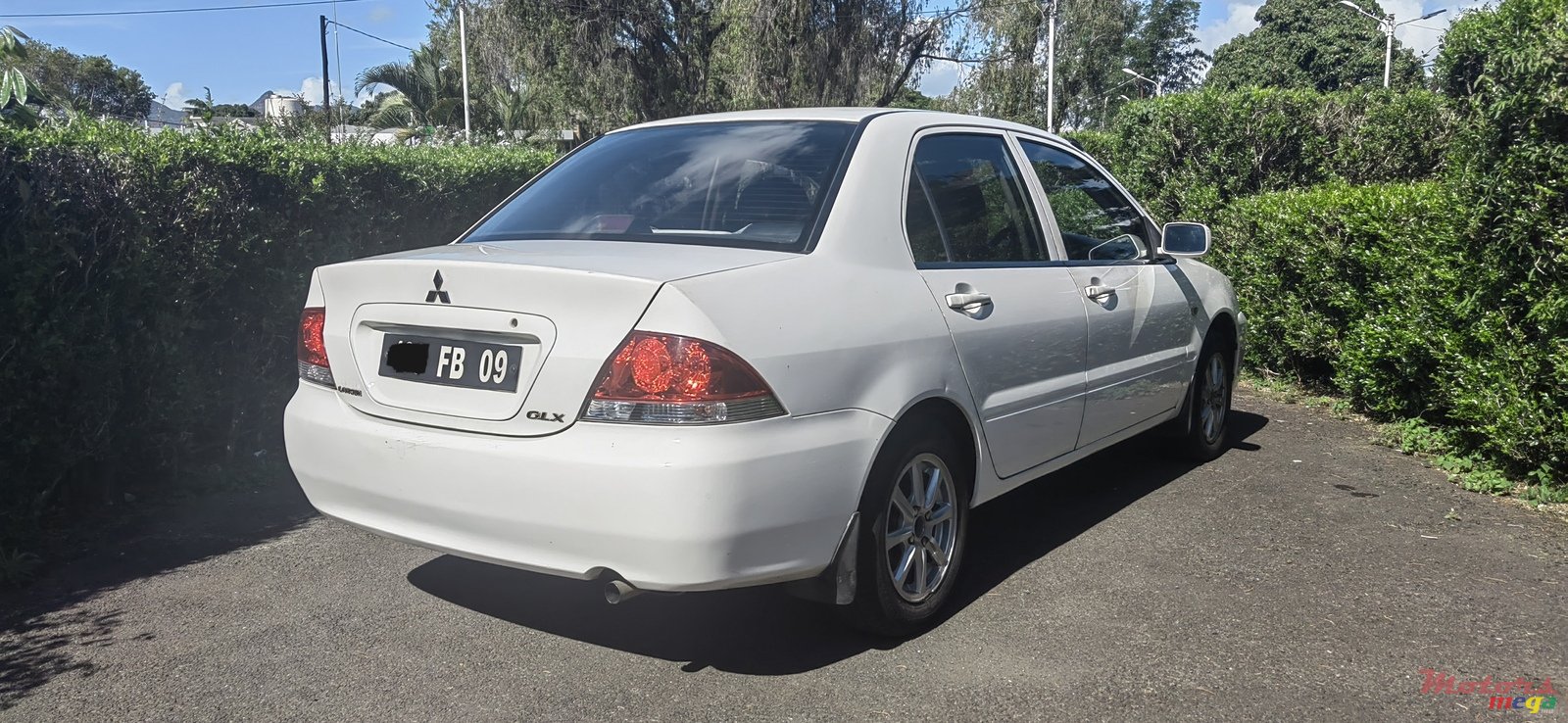 2009' Mitsubishi Lancer photo #4