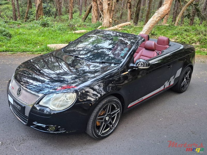 2007' Volkswagen Eos FSI Convertible photo #2