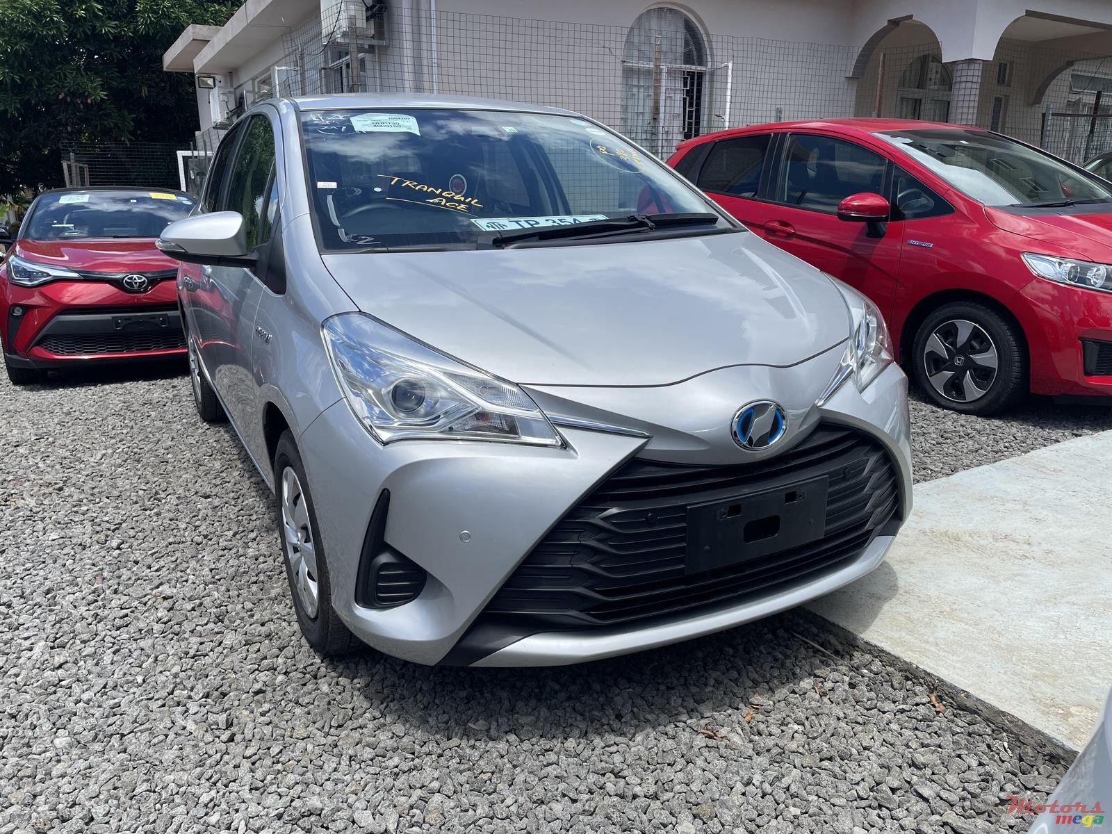 2018' Toyota Vitz photo #2