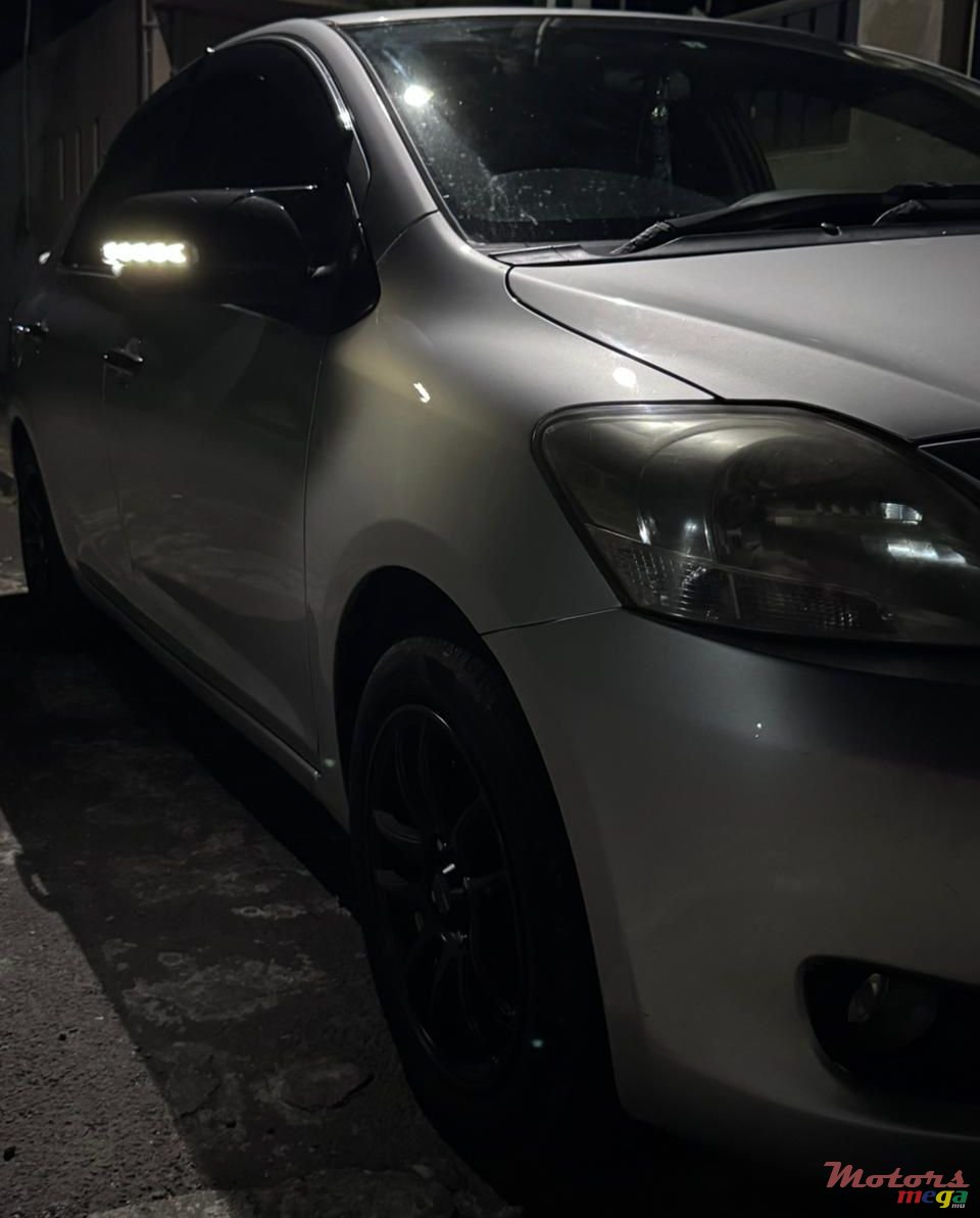 2012' Toyota Belta photo #4