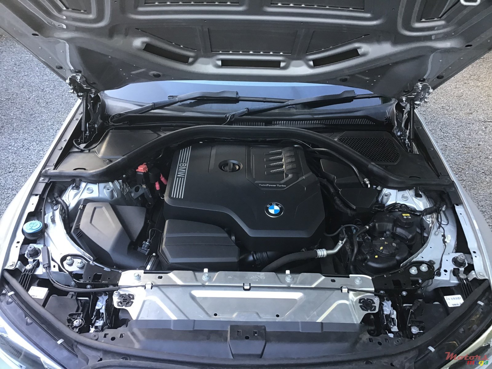 2020' BMW 330 photo #6