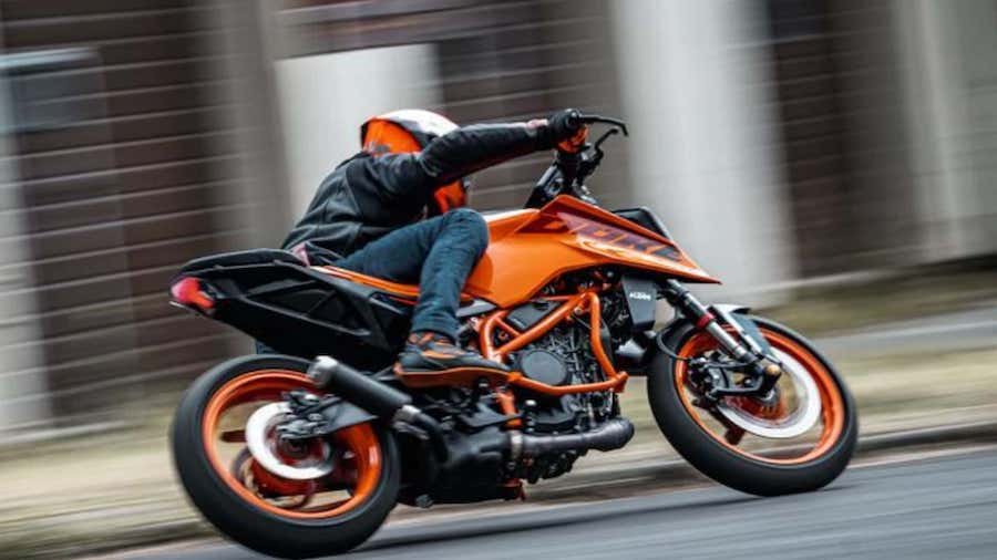 2024 KTM 390 Duke Launched With New Look, Improved Performance