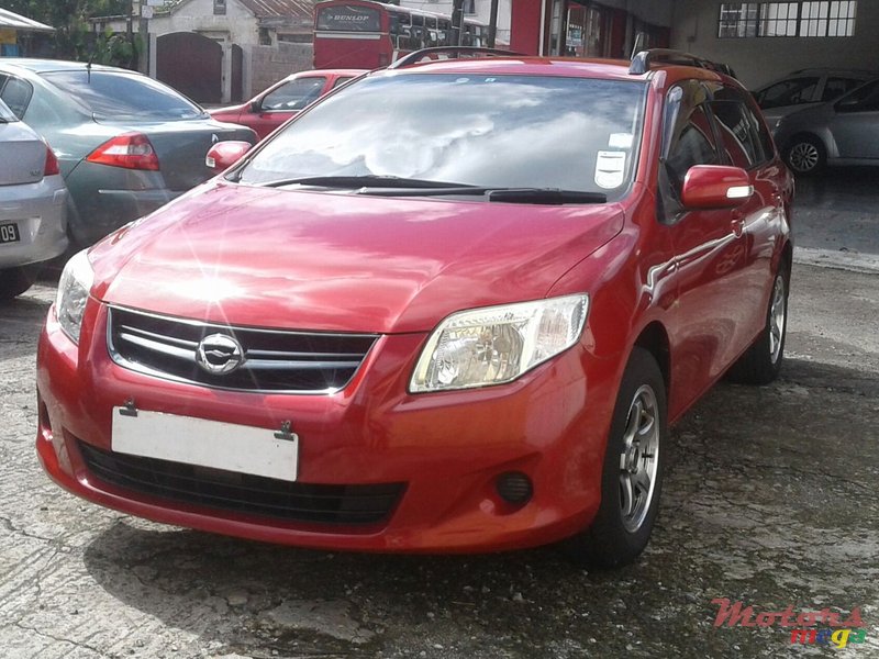 2010' Toyota Fielder photo #2