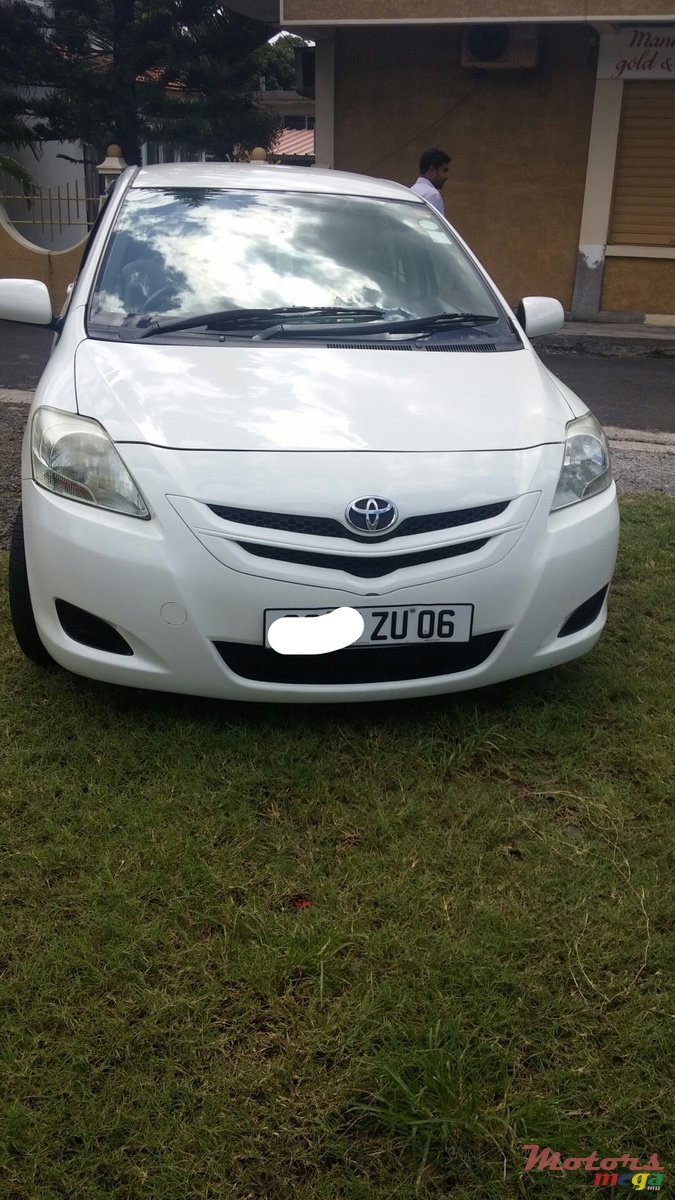 2006' Toyota Corolla Belta photo #1