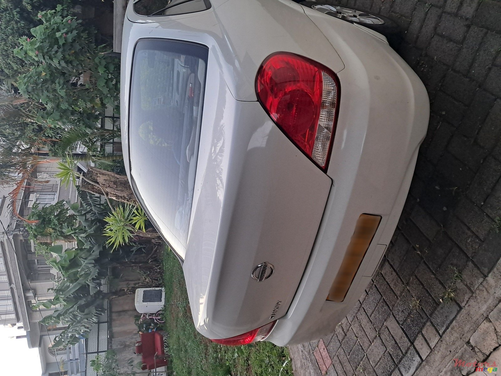 2004' Nissan N17 photo #2