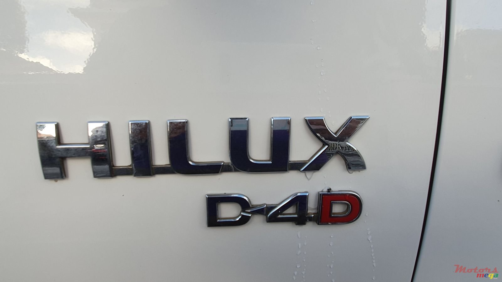 2010' Toyota Hilux 4x4 photo #4