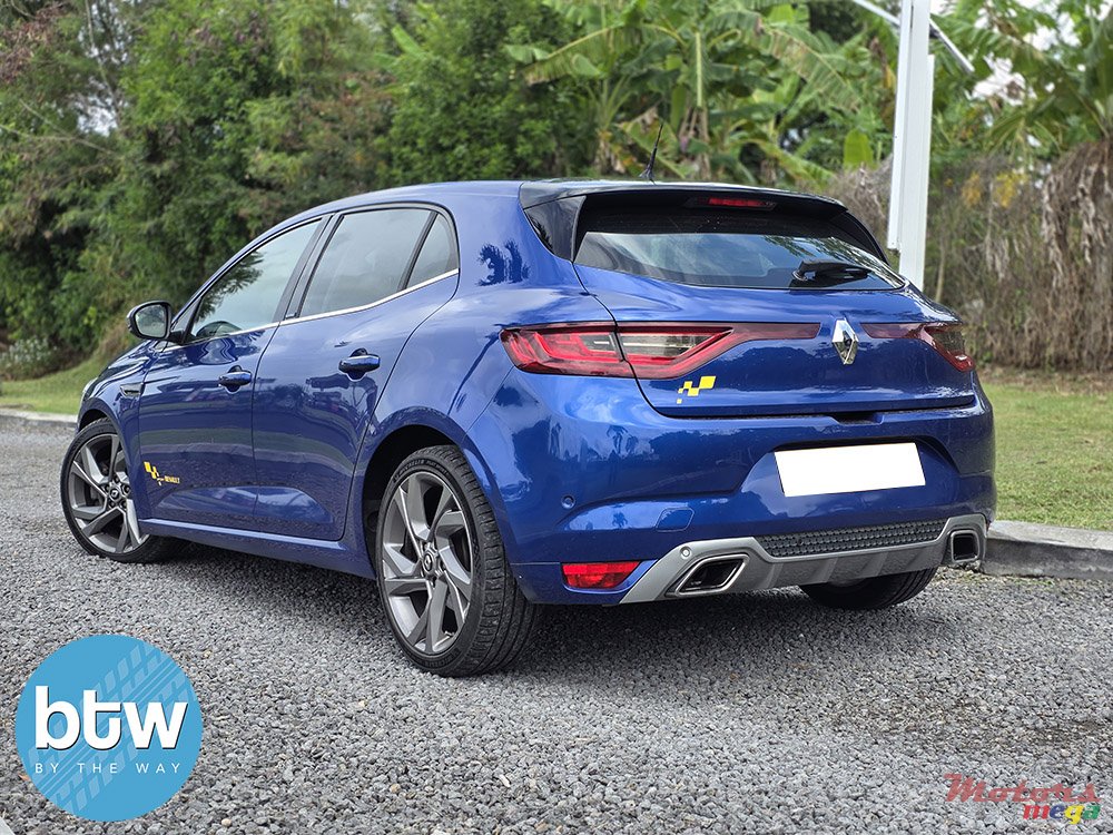 2017' Renault Megane 4 GT 4CONTROL photo #4