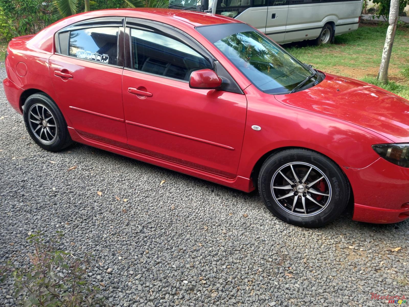 2004' Mazda 3 photo #5