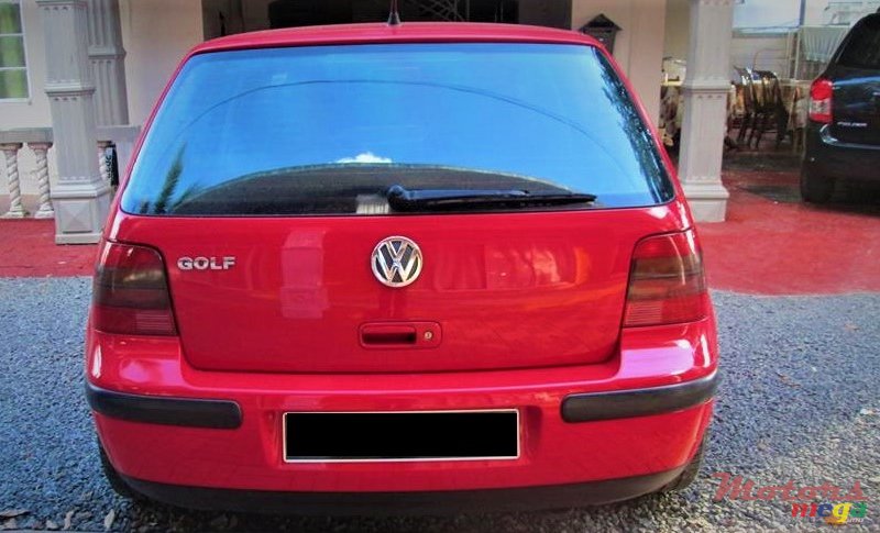 2004' Volkswagen Golf IV photo #4
