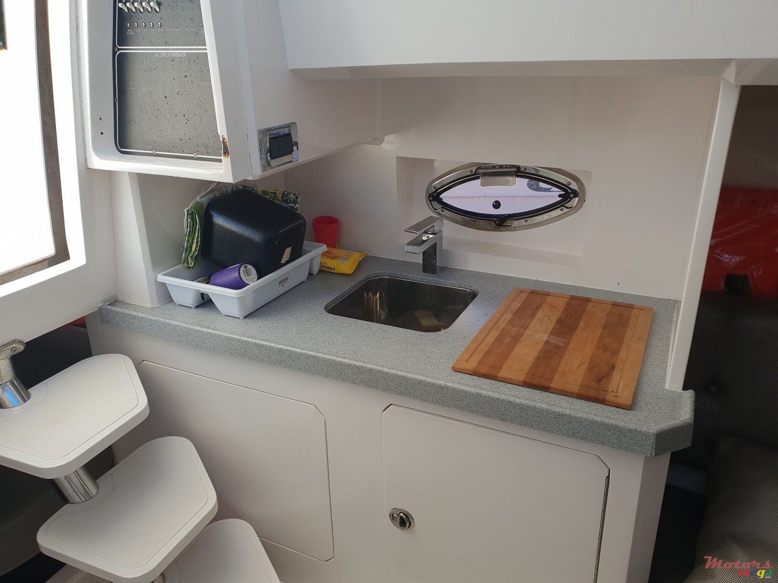 2012'  Al Dhaen Craft 320 Pioneer photo #6