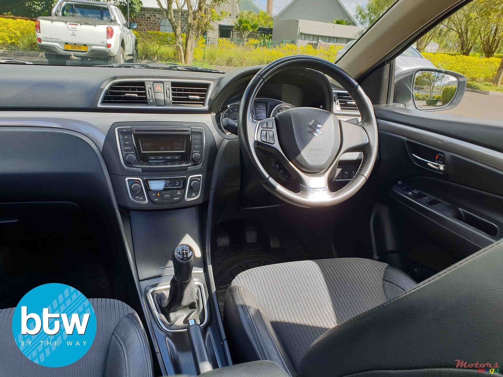 2016' Suzuki Baleno Ciaz photo #5