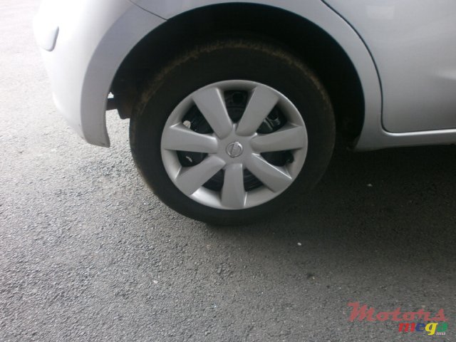 2013' Nissan March photo #5