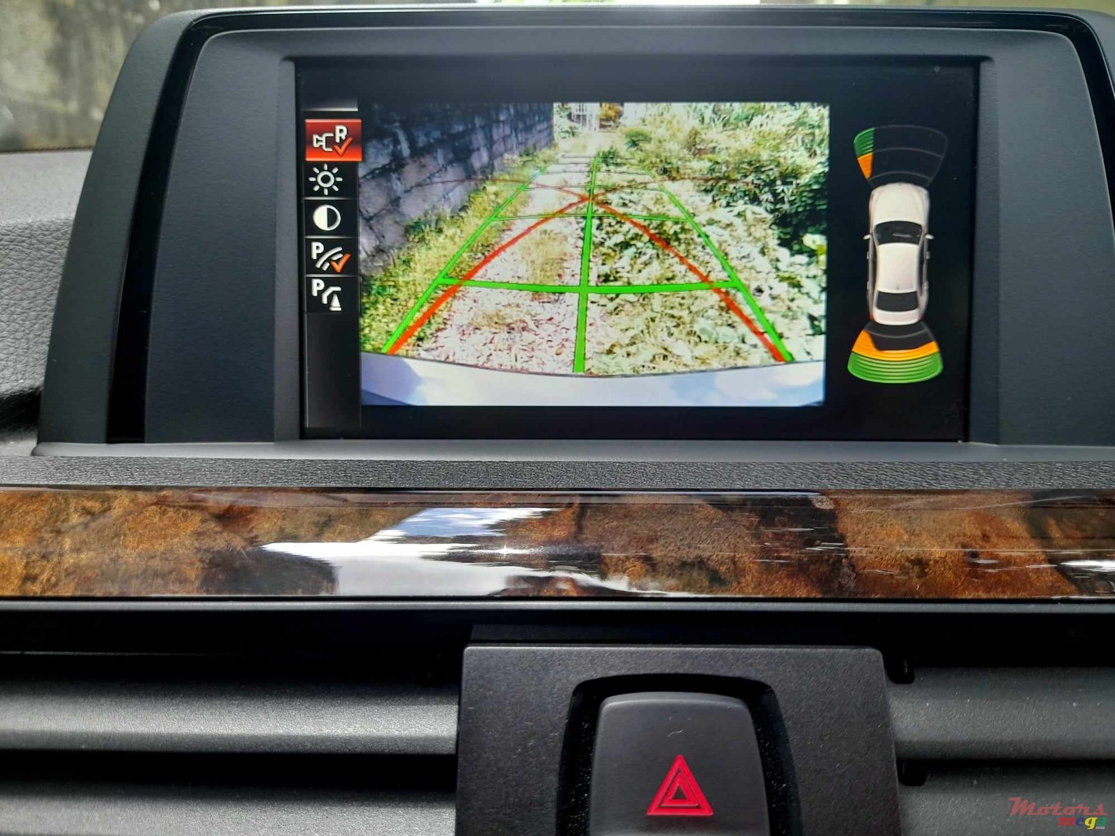 2015' BMW 3 Series 320ied photo #4