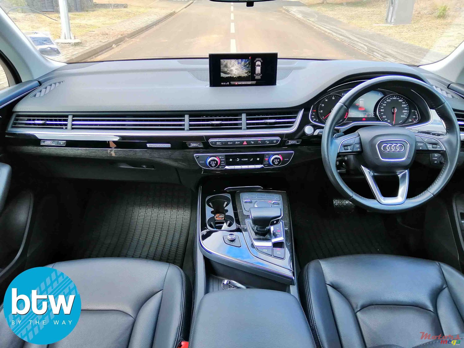 2018' Audi Q7 photo #6