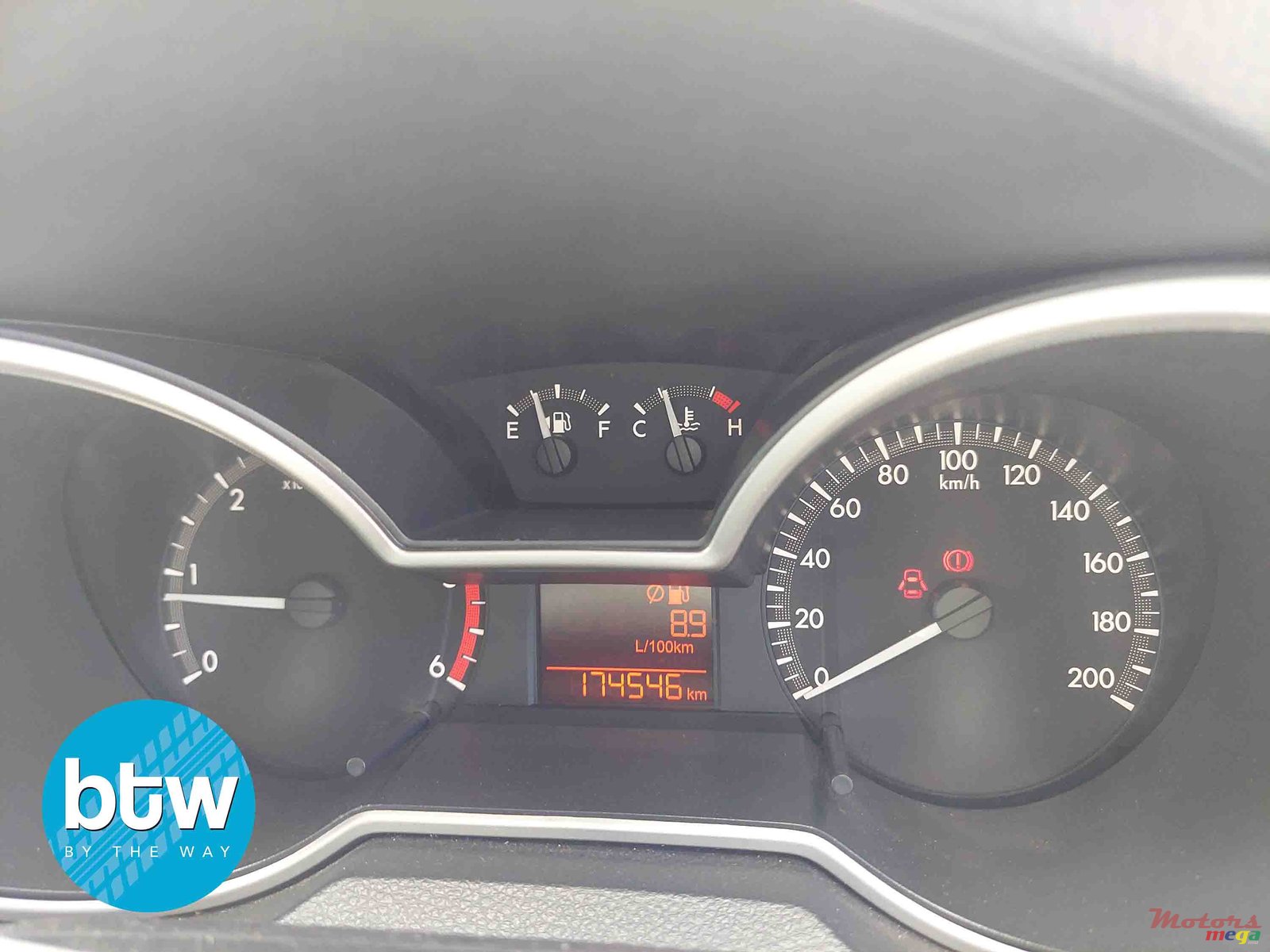 2015' Mazda BT50 photo #7