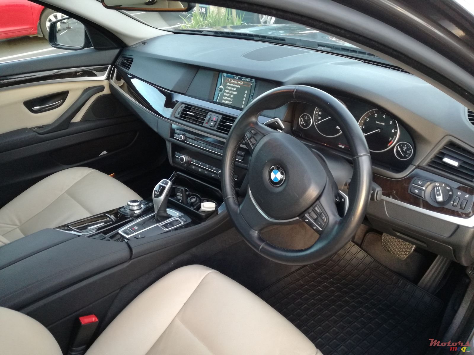 2011' BMW 523 photo #4