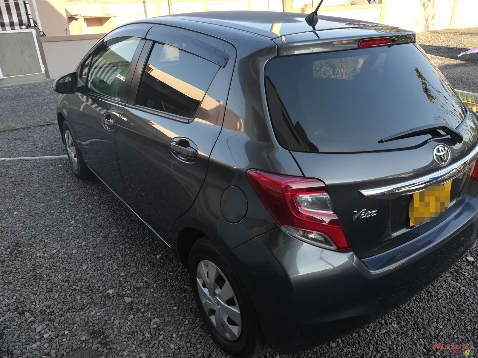 2014' Toyota Vitz New Shape photo #1