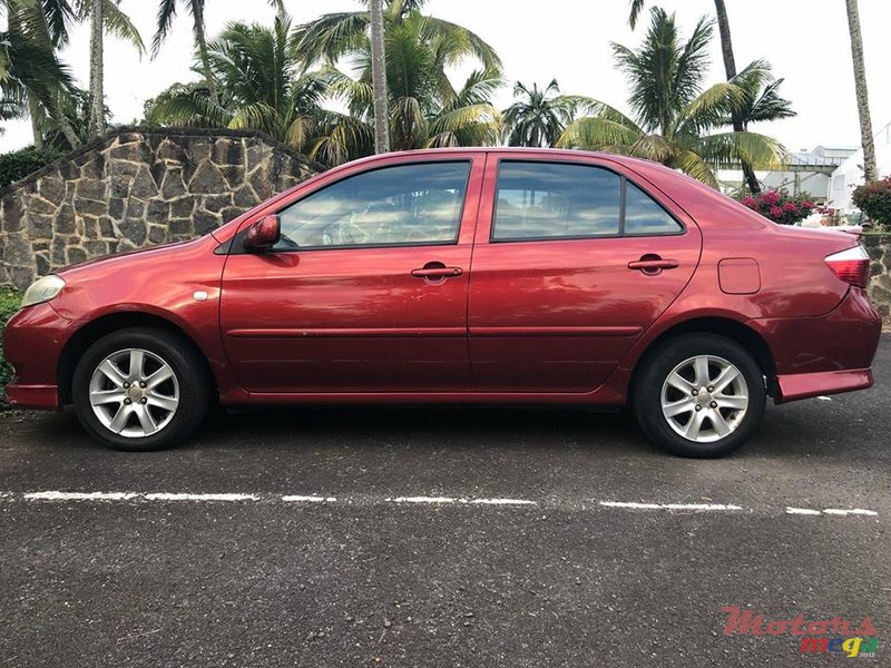 2005' Toyota Vios photo #2