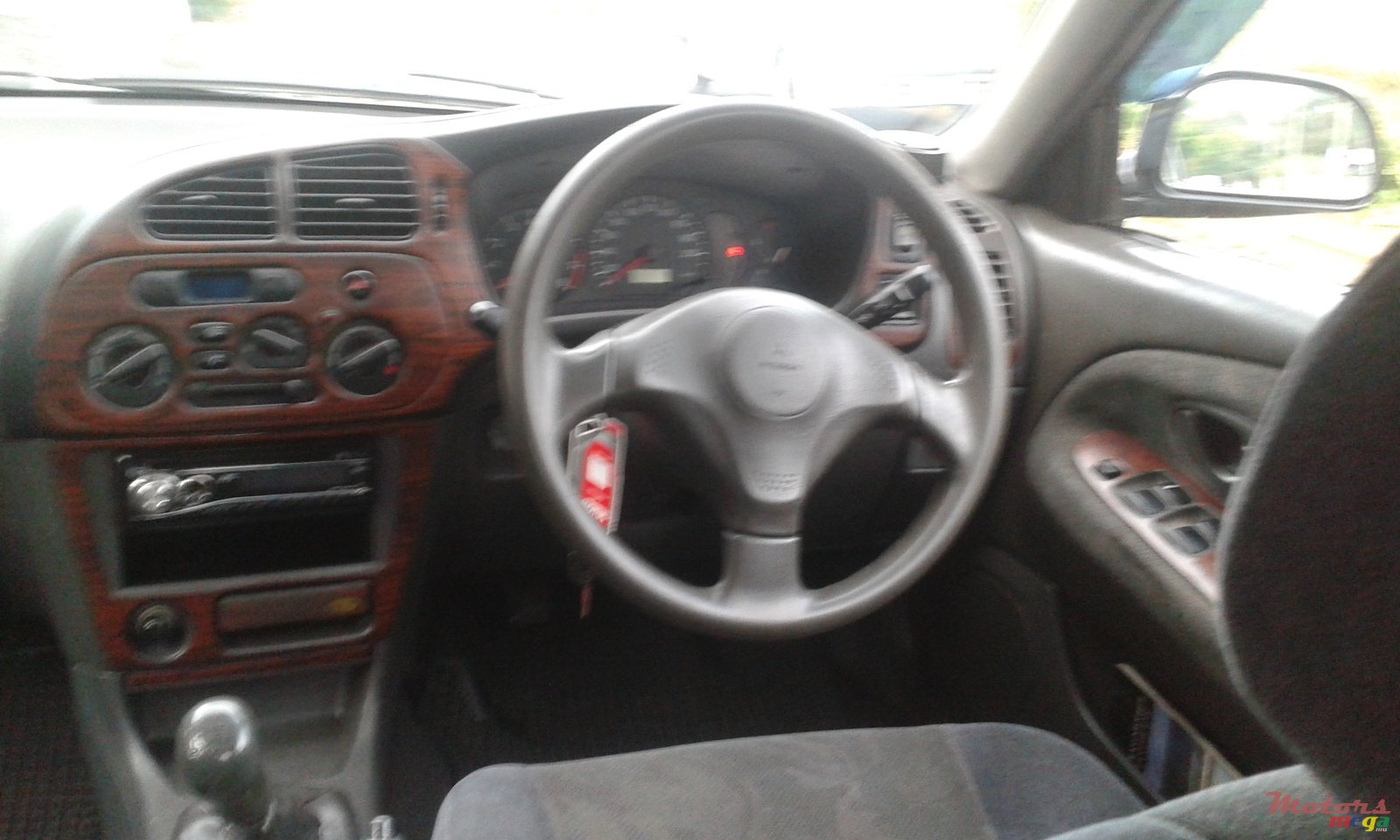 2000' Mitsubishi Lancer photo #3