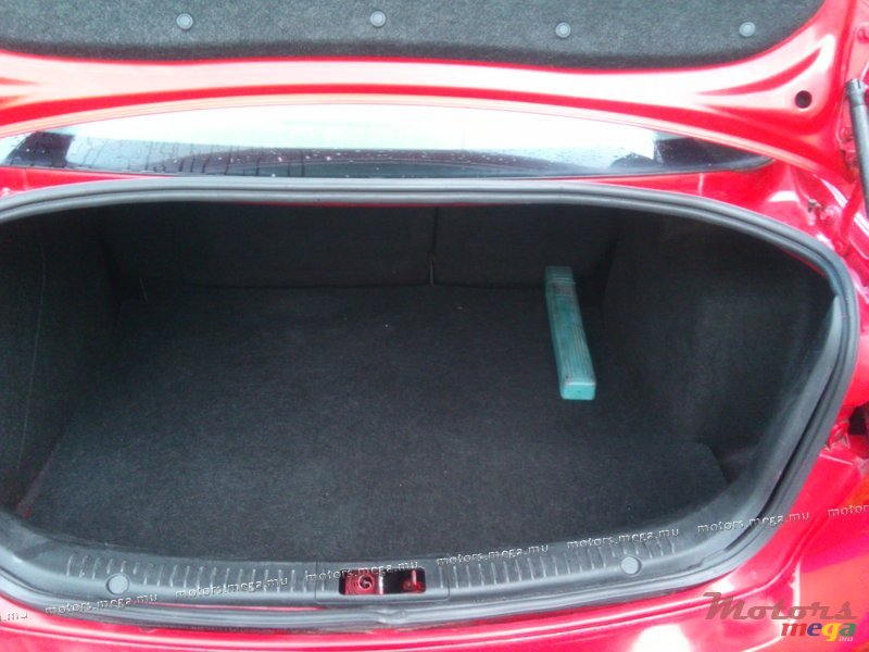 2004' Mazda 3 photo #5