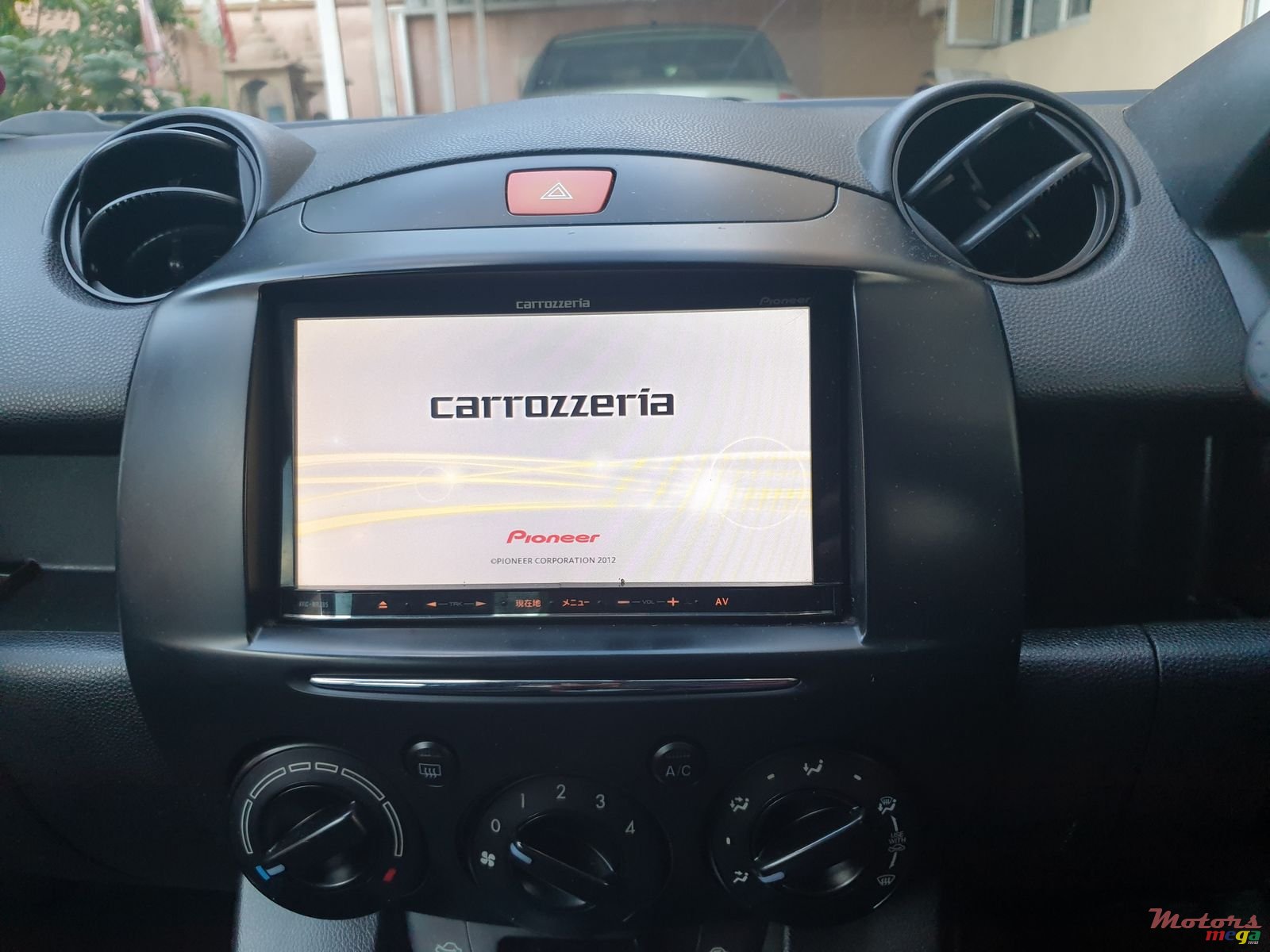 2012' Mazda Demio photo #5