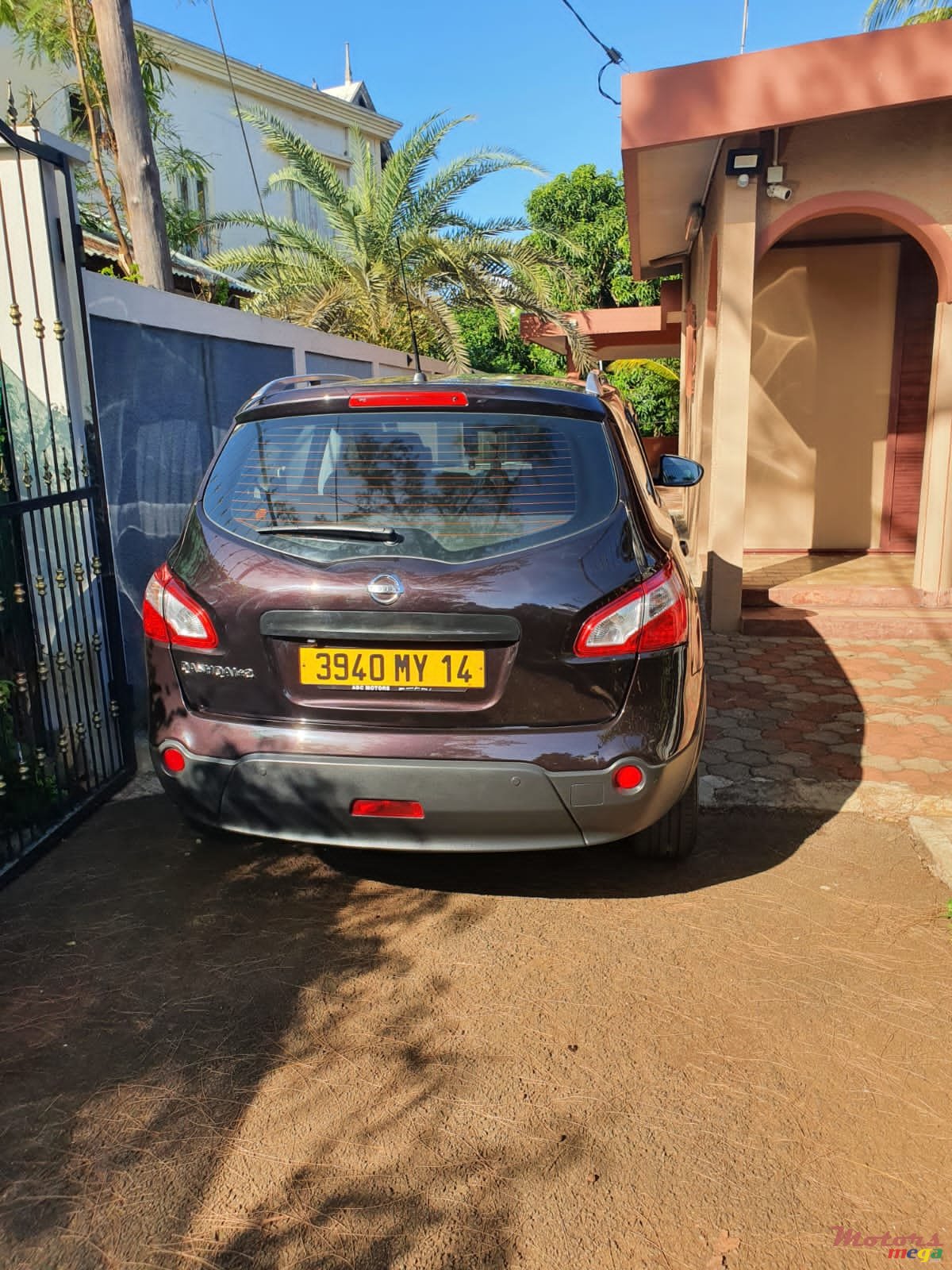 2014' Nissan Qashqai+2 photo #4