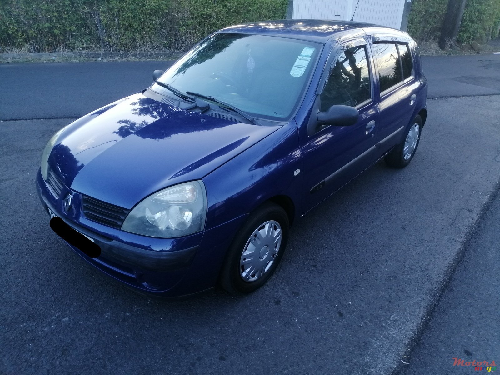 2007' Renault Clio photo #1