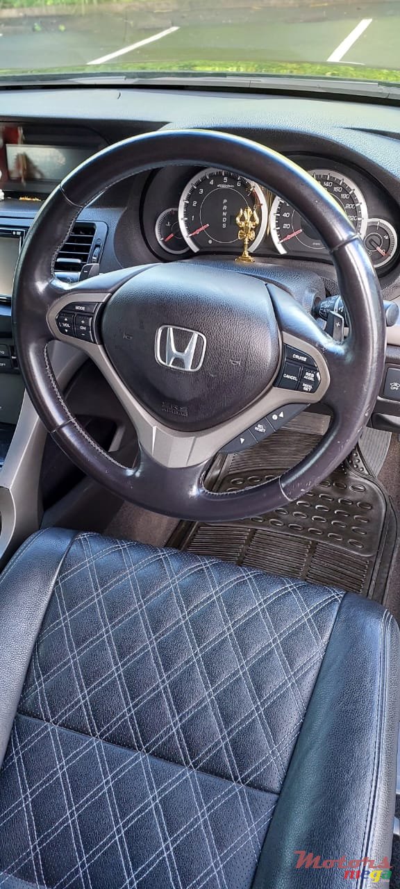 2011' Honda Accord photo #7