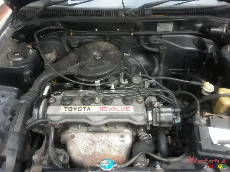 1990' Toyota Corona photo #2