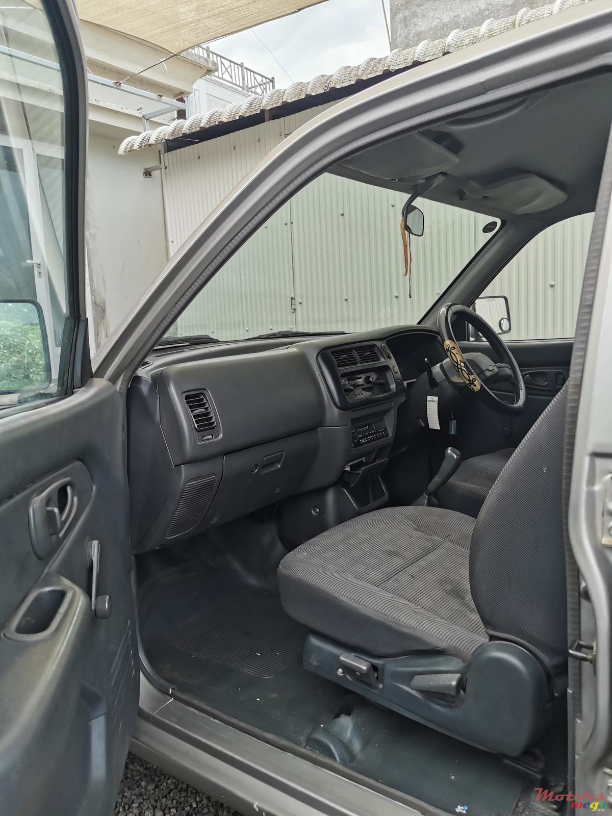 2006' Mitsubishi L 200 photo #2