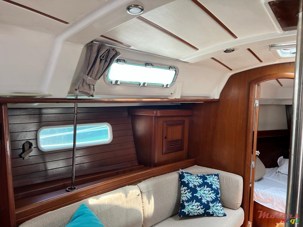 2011' Beneteau photo #7