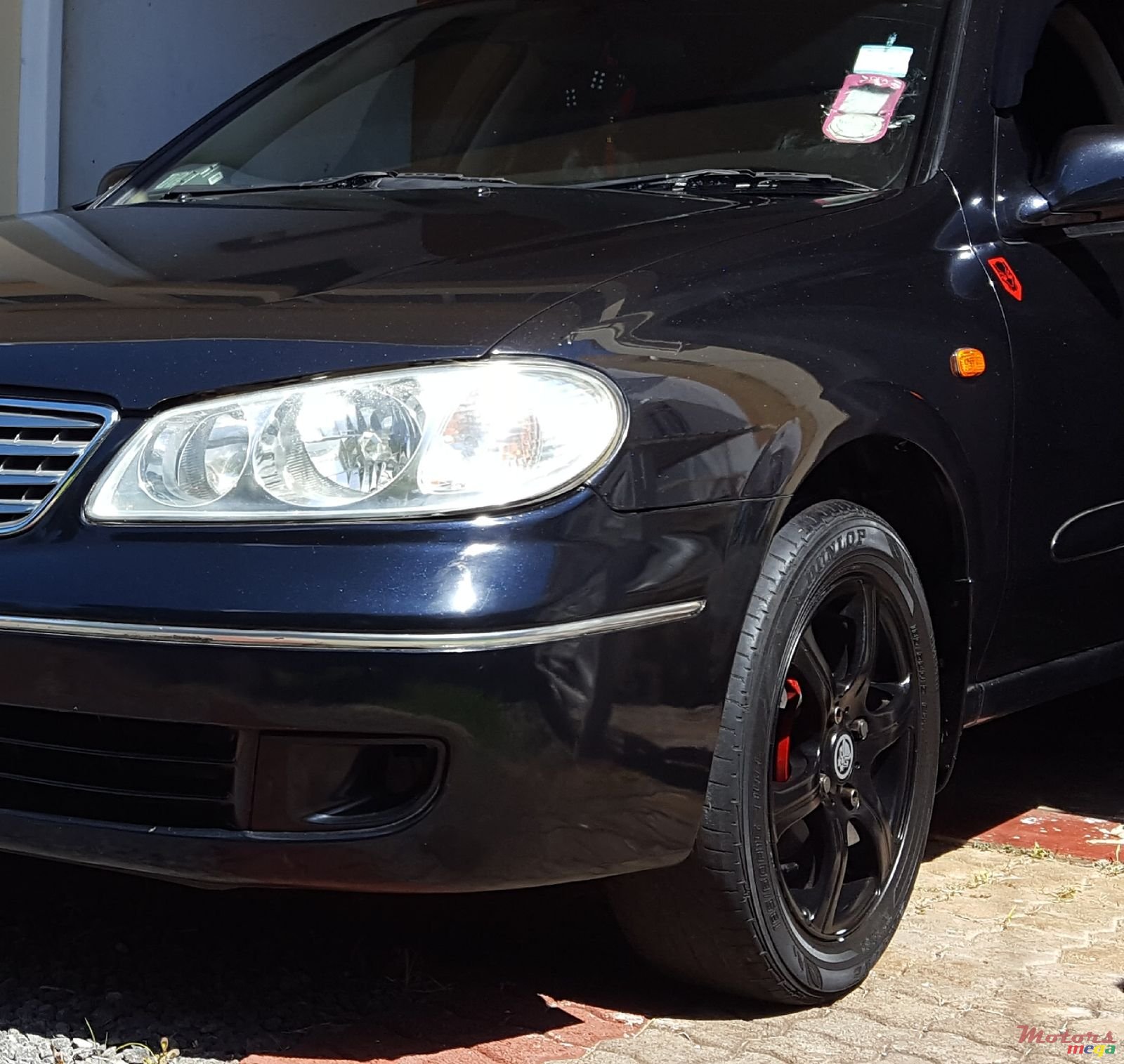 2005' Nissan Sunny photo #2