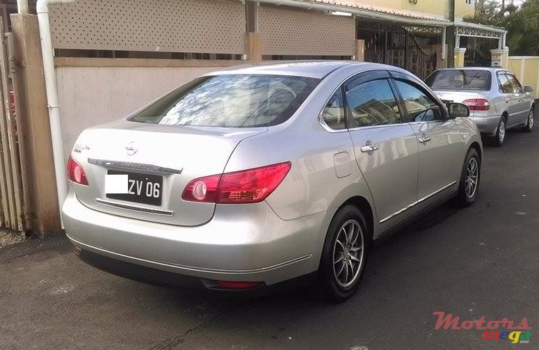 2006' Nissan Bluebird Sylphy photo #2