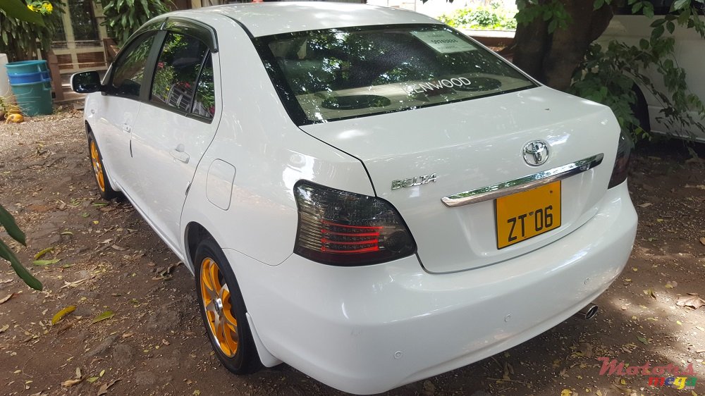 2006' Toyota Belta 1.3 photo #5