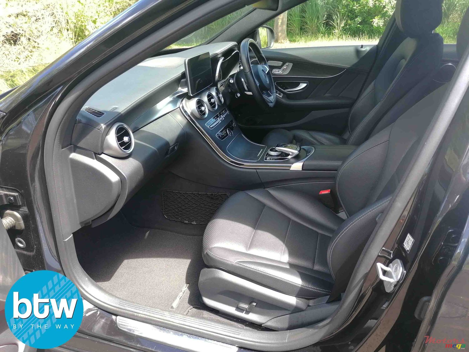 2014' Mercedes-Benz C-Class photo #5