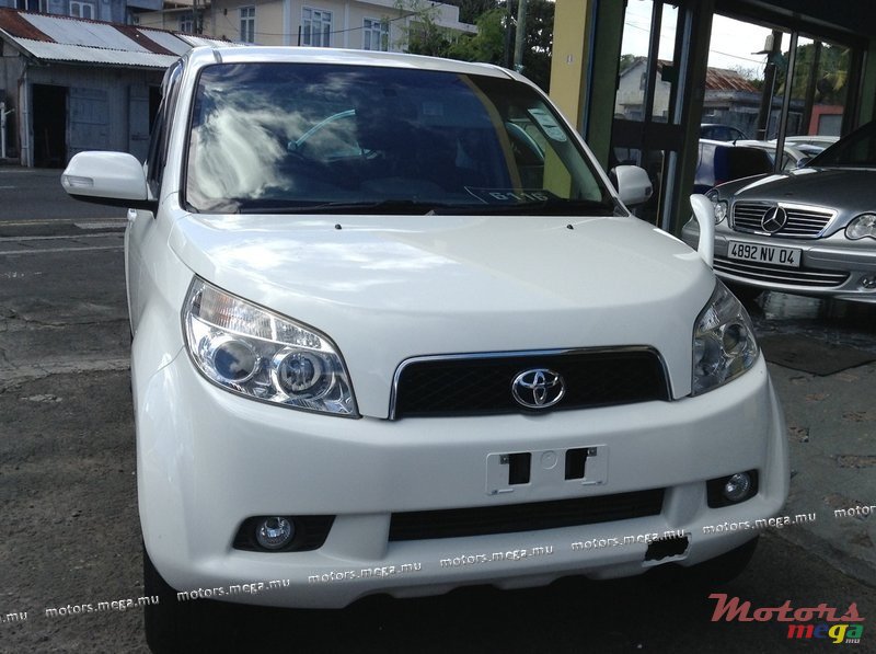 2006' Toyota Rush photo #1