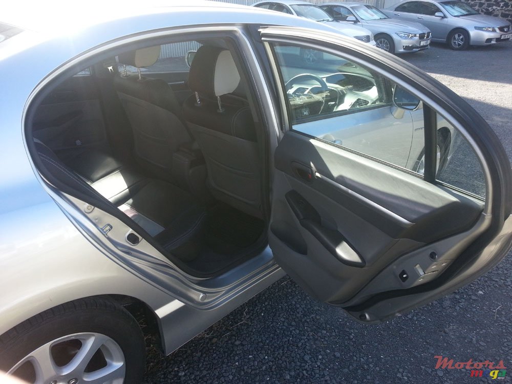 2008' Honda Civic photo #3