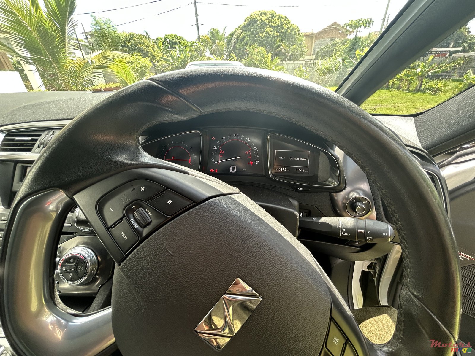 2015' DS Automobiles photo #6