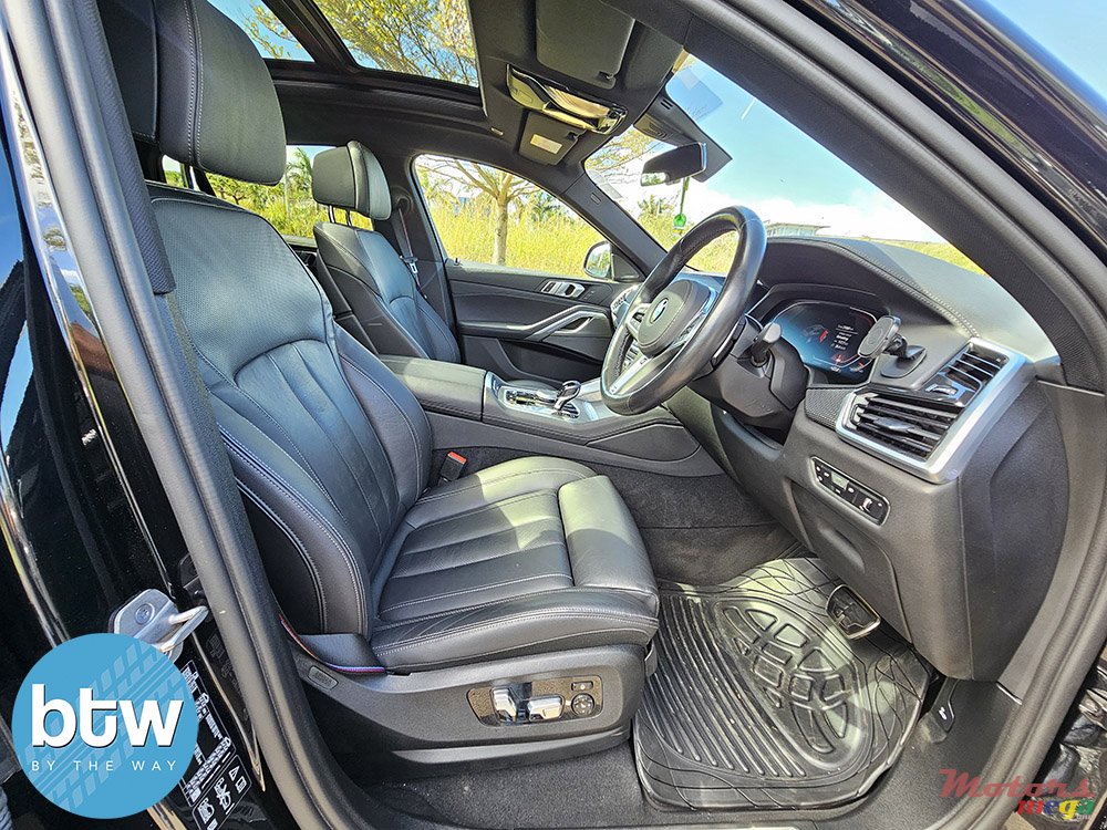 2021' BMW X6 XDRIVE 40D photo #6