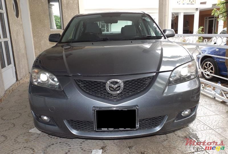 2005' Mazda Axela photo #1