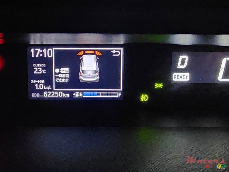 2020' Toyota Aqua photo #7