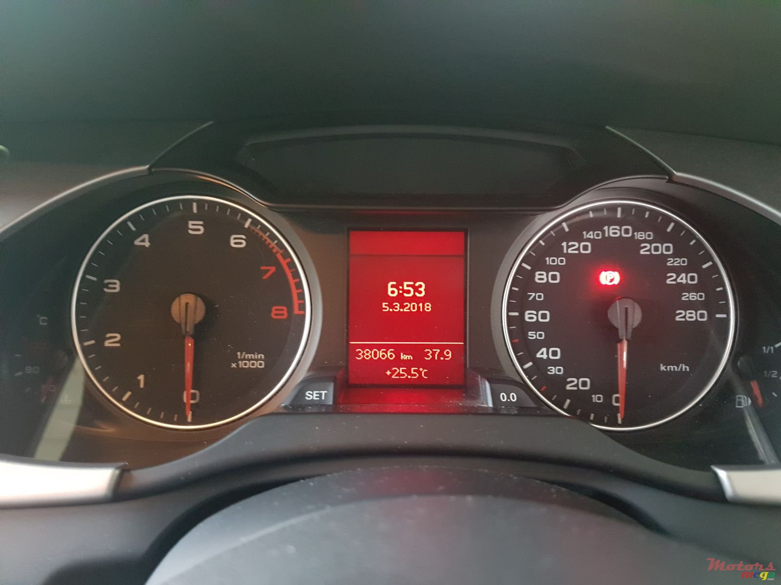 2013' Audi A4 photo #2