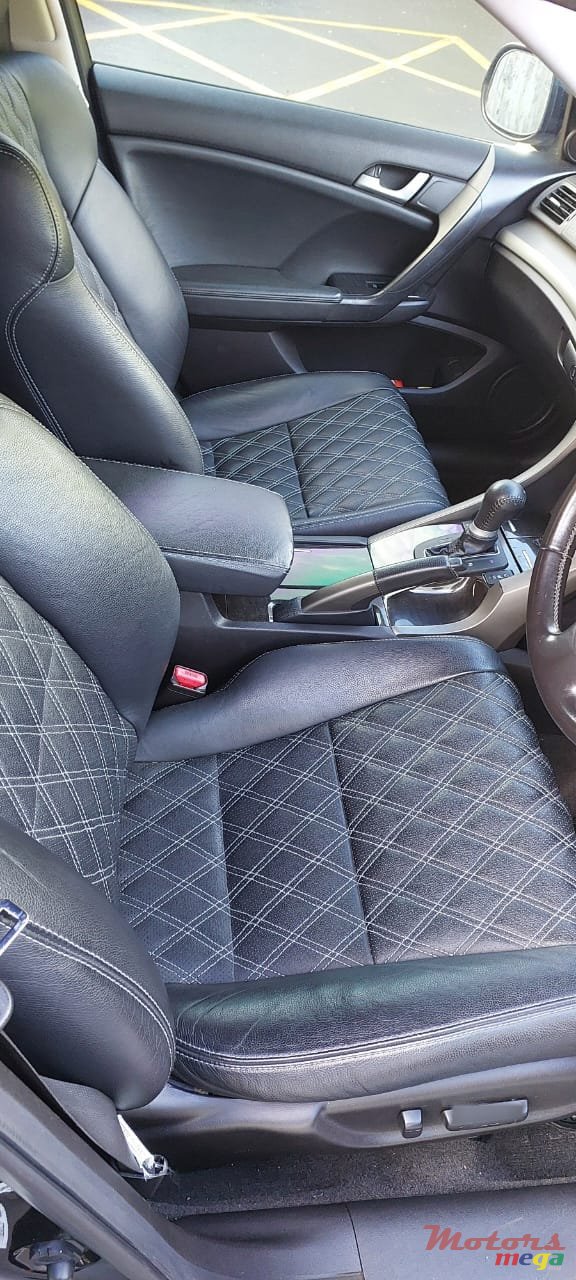 2011' Honda Accord photo #6