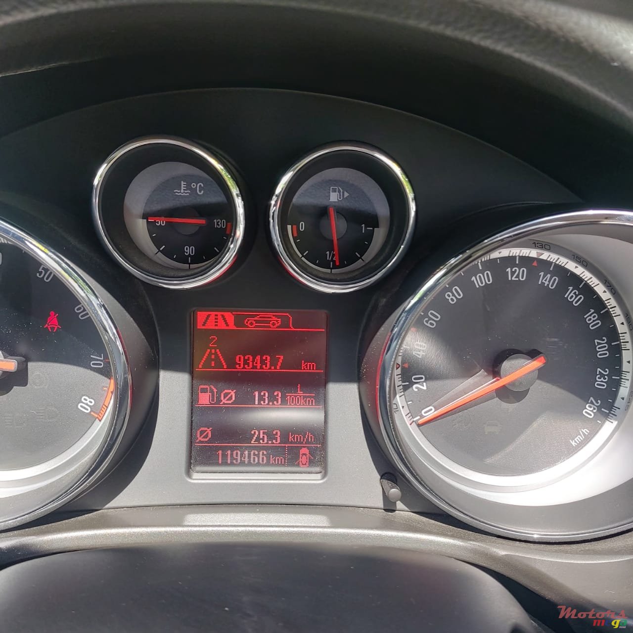 2013' Opel Insignia photo #1