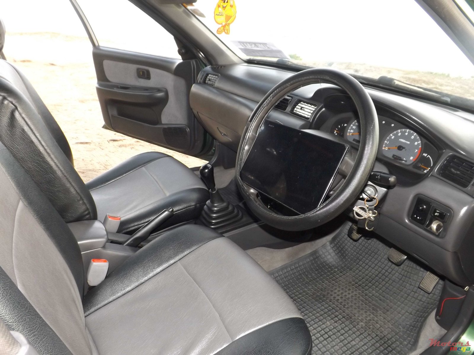 1999' Nissan Sunny B14 Local photo #2