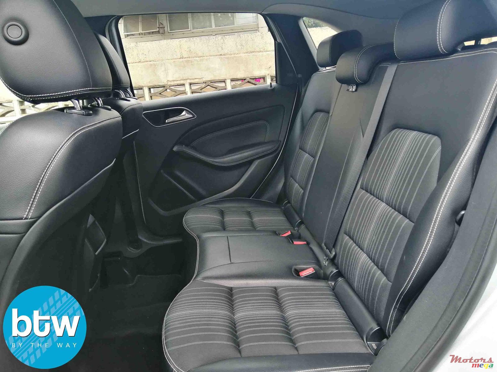 2013' Mercedes-Benz B 200 photo #4