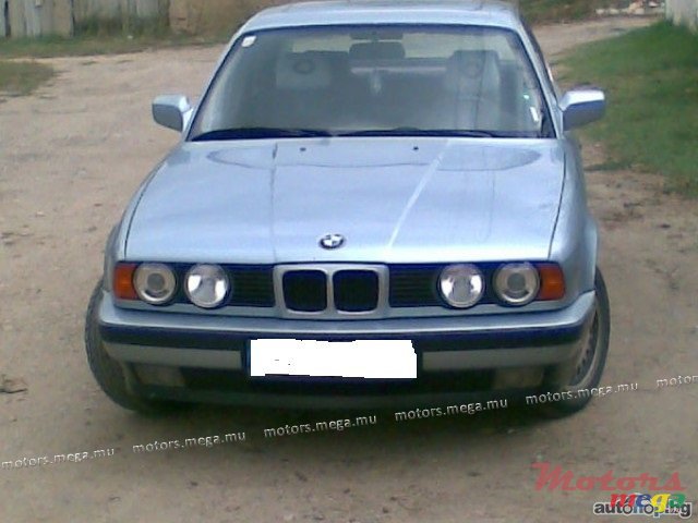 1992' BMW 5 Series 518i photo #1
